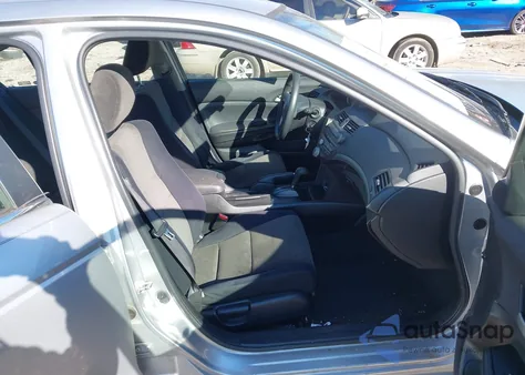 2008 Honda Accord 2.4 Lx from USA, damaged, VIN JHMCP26318C011135